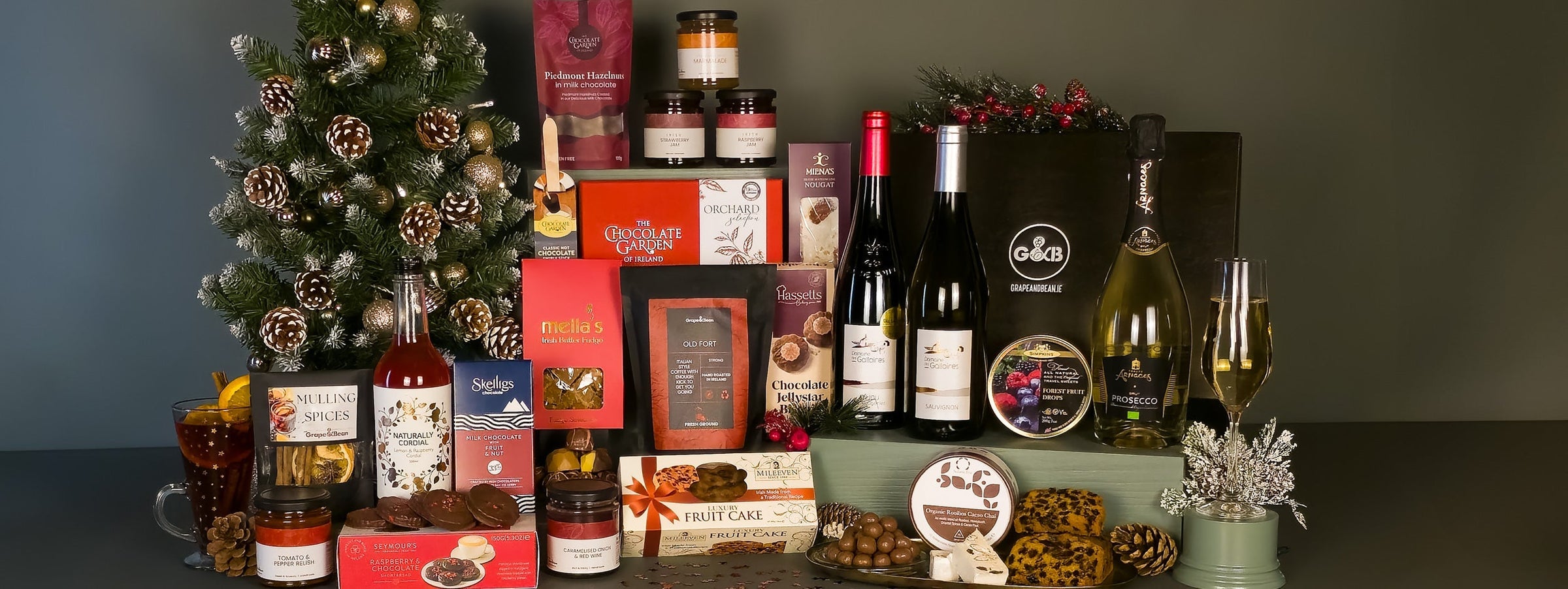 Christmas Hampers - Grape & Bean