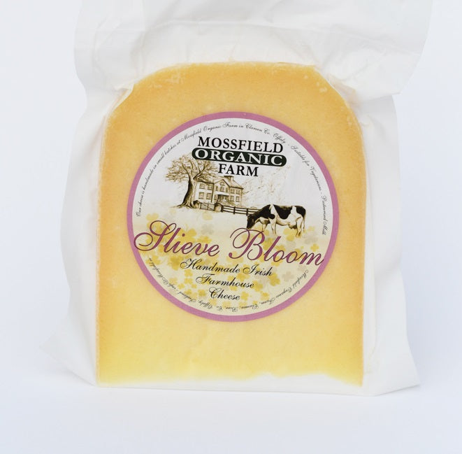 Gourmet Food Gift Box with Extra Virgin Olive Oil, Balsamic, Crackers and Artisan Cheese