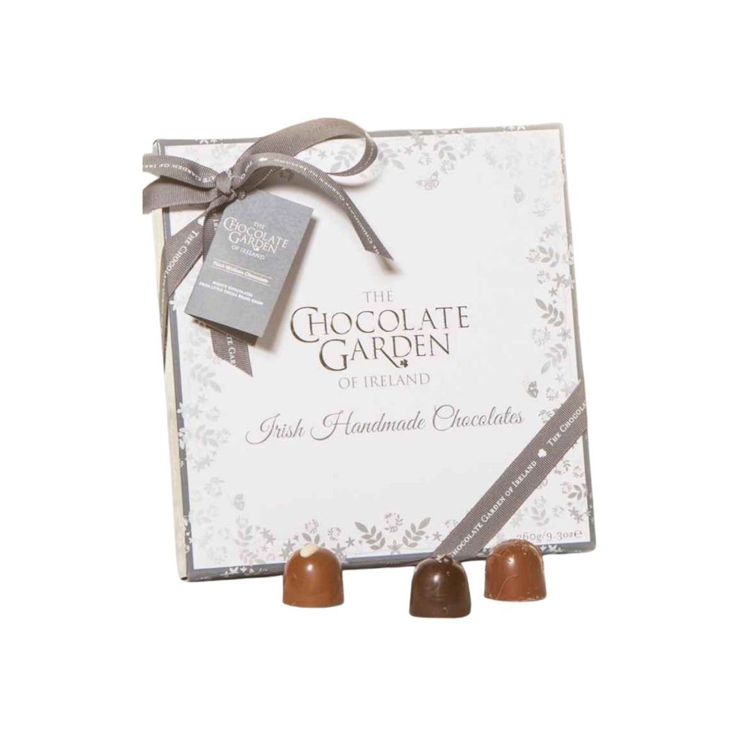 Body & Soul Pamper Hamper with Red Wine - Grape & Bean