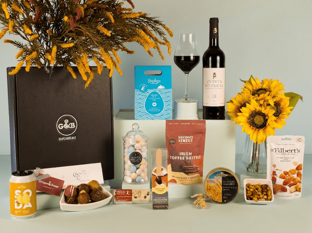 Easter Hamper with Red Wine - Grape & Bean