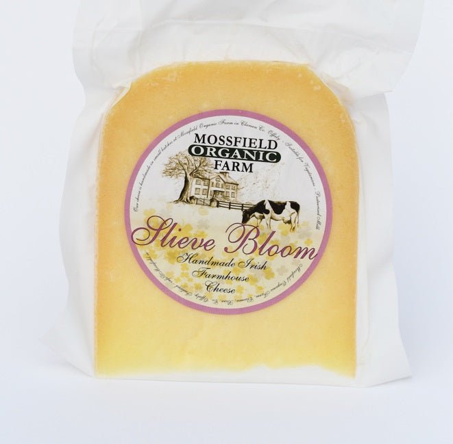 Gourmet Food Gift Box with Balsamic, Crackers, Chutney and Cheese - Grape & Bean