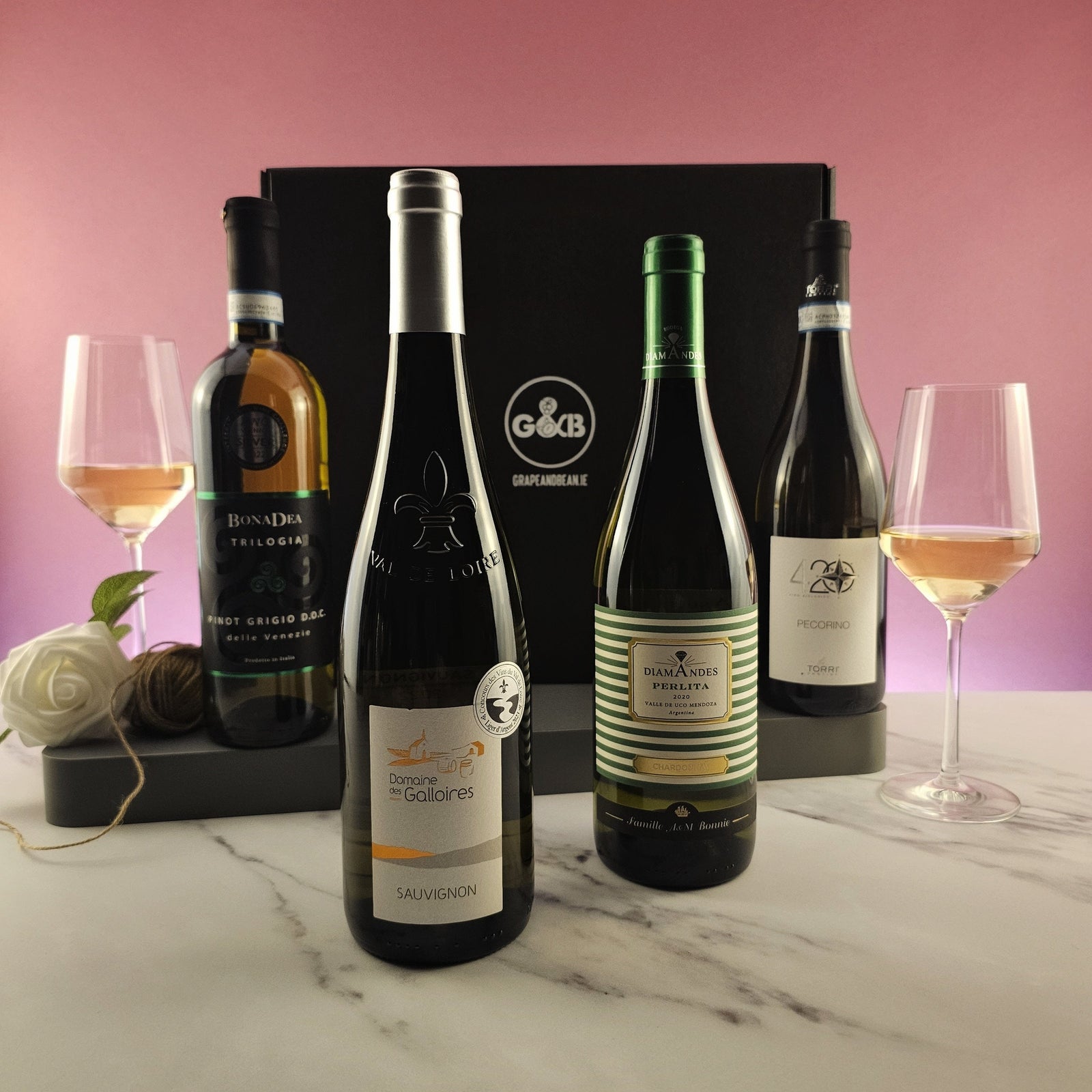 Best Sellers White Wine Selection - 4 bottles - Grape & Bean